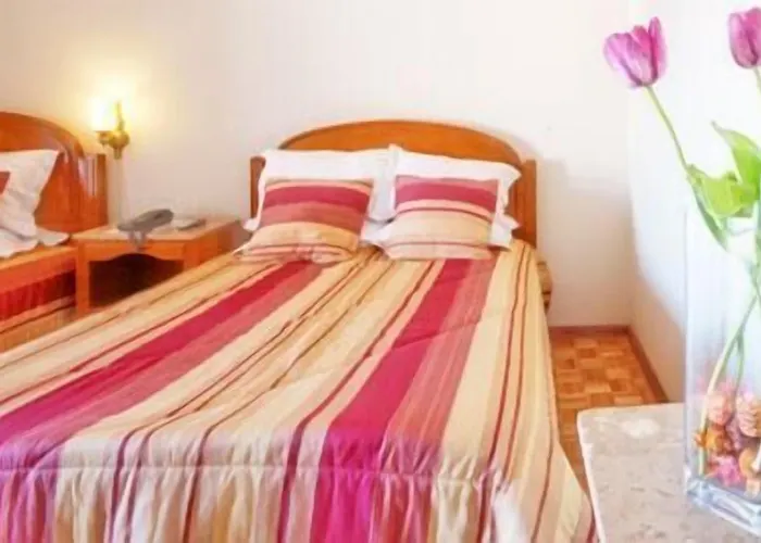 Guest house Ferrinho 3*